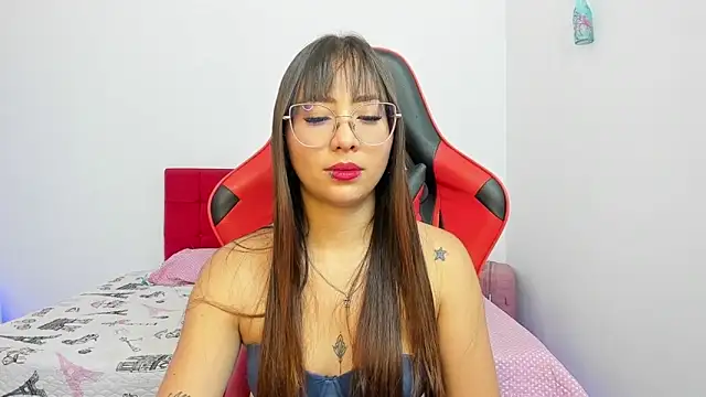 Sweet Coral  online show from April 8, 2026, 10:26 am