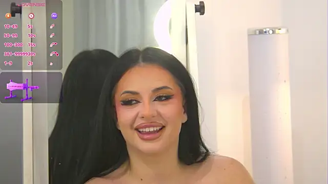 Snapshot of EdithOliviere chatting on October 27, 2025, 9:35 am EdithOliviere online show from October 27, 2025, 9:35 am