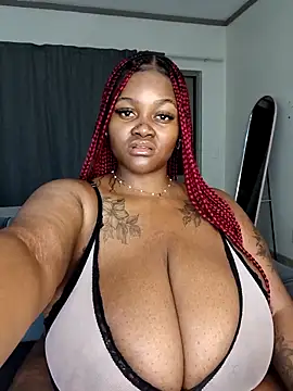 Yung-Missy online show from October 4, 2025, 8:18 pm