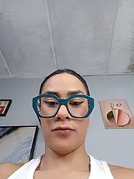 Amber Etan online show from May 28, 2026, 2:36 pm