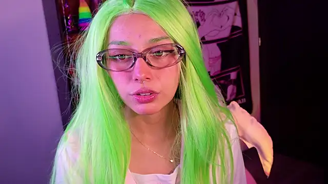 amber yull online show from June 4, 2026, 2:06 am