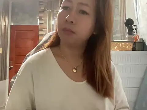 UrLove Marga online show from May 9, 2026, 9:31 pm