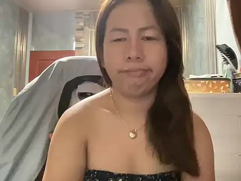 UrLove Marga online show from July 1, 2026, 9:58 pm