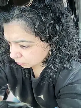 kimmiakiss22 online show from February 9, 2026, 9:30 pm