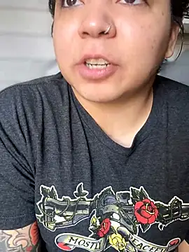 kimmiakiss22 online show from March 25, 2026, 9:10 pm