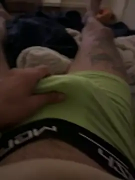 Snapshot of Nando chatting on February 9, 2026, 11:42 pm Nando online show from February 9, 2026, 11:42 pm