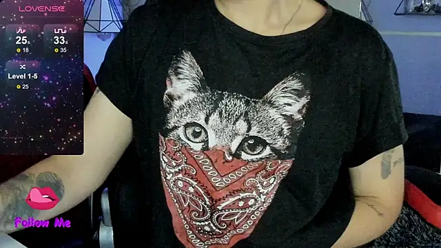 natasha logan  online show from October 27, 2025, 4:05 am