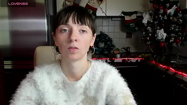 TayanaJons online show from January 3, 2025, 8:00 am