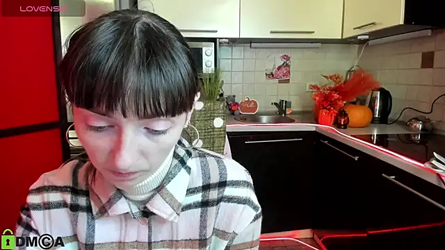 TayanaJons online show from November 19, 2025, 8:03 am