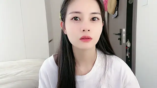 Judy520 online show from November 9, 2025, 12:20 am