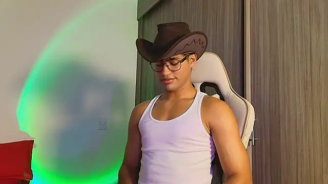 Snapshot of Jimmy_Leeh_ chatting on October 11, 2025, 11:36 pm Jimmy Leeh online show from October 11, 2025, 11:36 pm