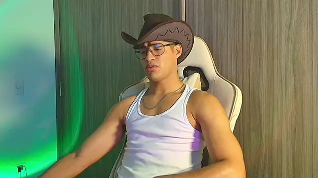 Snapshot of Jimmy_Leeh_ chatting on October 31, 2025, 3:40 am Jimmy Leeh online show from October 31, 2025, 3:40 am