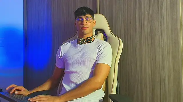 Snapshot of Jimmy_Leeh_ chatting on November 9, 2025, 3:38 am Jimmy Leeh online show from November 9, 2025, 3:38 am