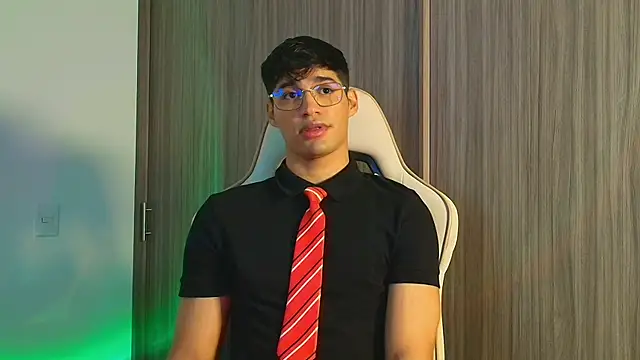 Snapshot of Jimmy_Leeh_ chatting on November 14, 2025, 4:11 am Jimmy Leeh online show from November 14, 2025, 4:11 am