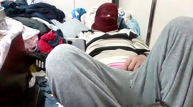 asira39 online show from March 7, 2025, 10:10 pm