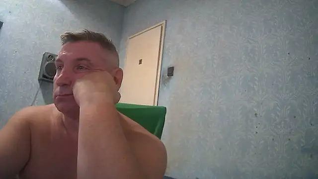 Snapshot of GYurmoka70 chatting on September 11, 2025, 8:20 pm GYurmoka70 online show from September 11, 2025, 8:20 pm