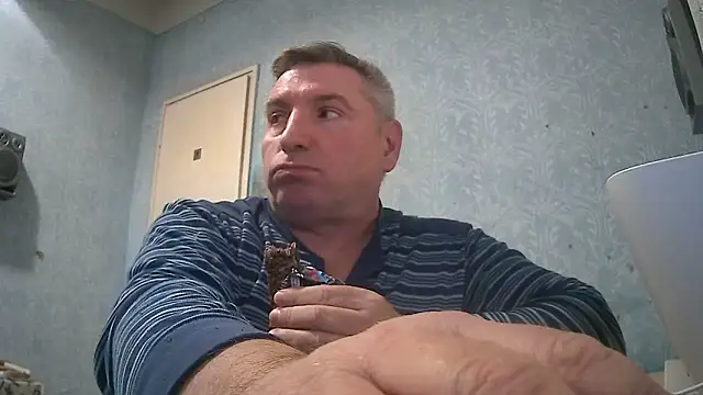 Snapshot of GYurmoka70 chatting on October 8, 2025, 8:50 pm GYurmoka70 online show from October 8, 2025, 8:50 pm