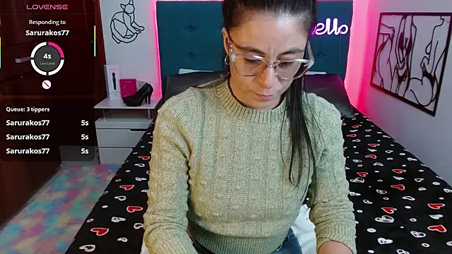 Snapshot of antonella_sweet33 chatting on November 13, 2025, 8:19 pm antonella sweet33 online show from November 13, 2025, 8:19 pm