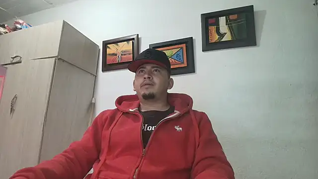 Snapshot of myke_andrade chatting on November 12, 2025, 4:35 am myke andrade online show from November 12, 2025, 4:35 am