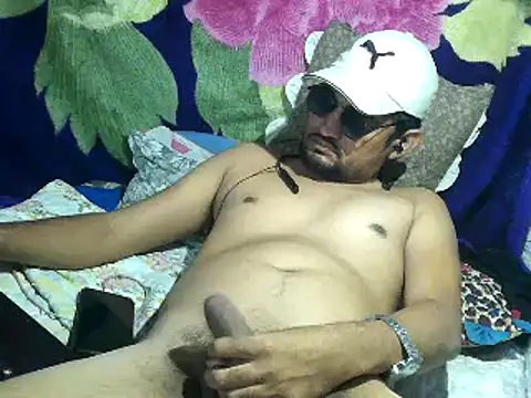 Snapshot of Rocobodymassager chatting on January 10, 2026, 5:58 pm Rocobodymassager online show from January 10, 2026, 5:58 pm