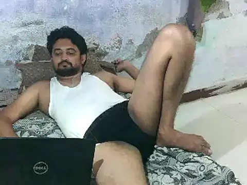 Snapshot of Rocobodymassager chatting on June 17, 2026, 3:35 pm Rocobodymassager online show from June 17, 2026, 3:35 pm