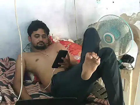 Snapshot of Rocobodymassager chatting on July 17, 2026, 5:47 am Rocobodymassager online show from July 17, 2026, 5:47 am