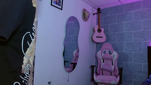 Dakota bumm online show from April 16, 2026, 6:09 pm