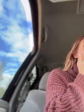 GoldenFlameGoddess online show from October 3, 2025, 5:32 pm