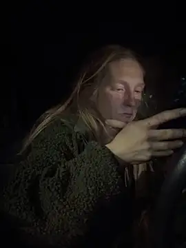 GoldenFlameGoddess online show from November 26, 2025, 3:29 am