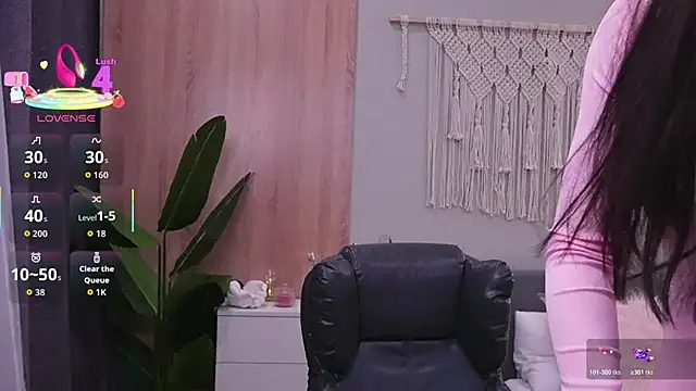 Molly Jons online show from December 5, 2025, 1:03 am