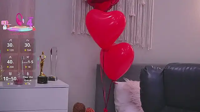 Snapshot of Molly_Jons chatting on February 27, 2026, 1:05 am Molly Jons online show from February 27, 2026, 1:05 am