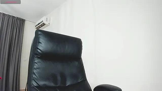 Findom guy online show from March 4, 2026, 10:27 pm