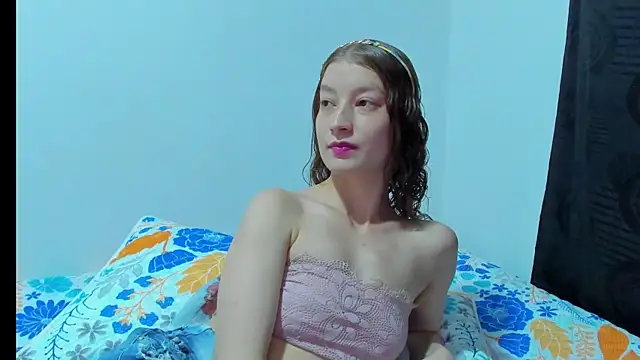 MiiaVolkova online show from April 8, 2026, 12:32 am