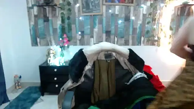 KarimaSarabe online show from February 14, 2026, 9:11 pm