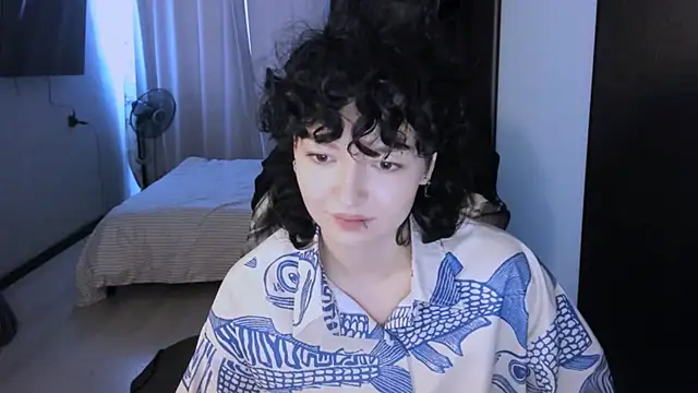 Snapshot of MiraiiTae chatting on March 7, 2025, 10:02 am MiraiiTae online show from March 7, 2025, 10:02 am