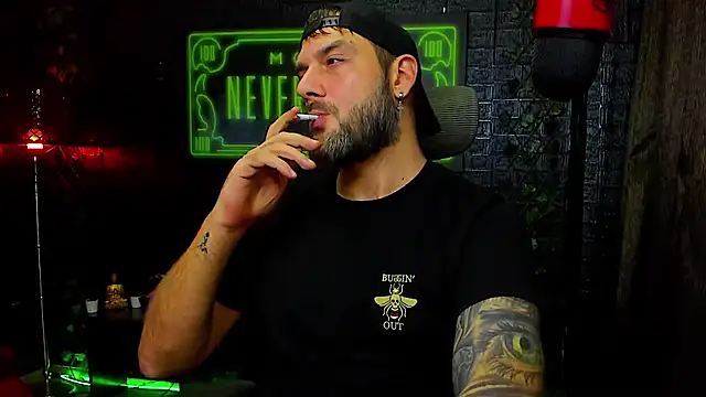 LexXHardy online show from October 2, 2025, 3:02 am