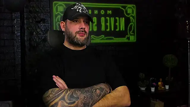 LexXHardy online show from November 14, 2025, 8:13 am