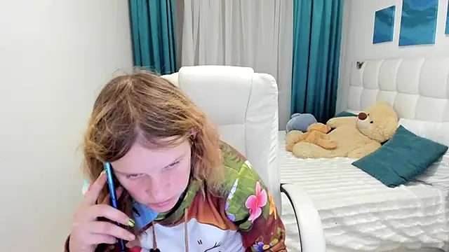 Kathlyn  Heath online show from November 26, 2025, 7:59 pm