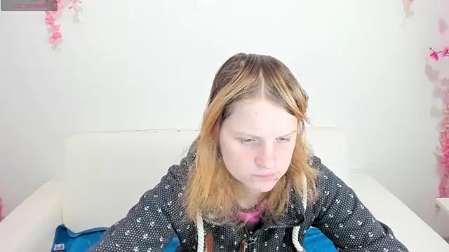 Kathlyn  Heath online show from February 20, 2026, 1:44 pm