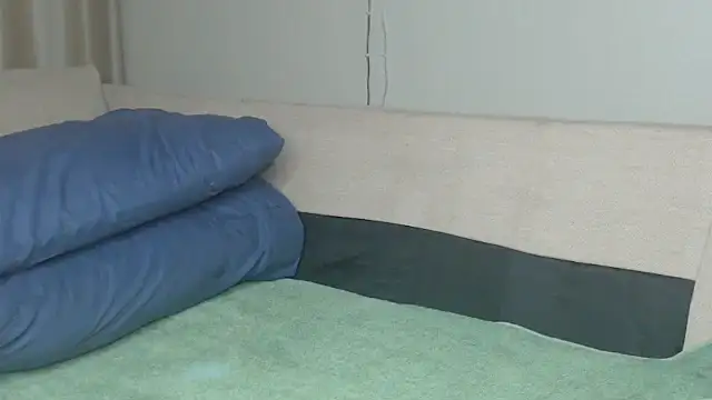 Snapshot of NIKKIE_LOVE chatting on October 10, 2025, 8:52 pm NIKKIE LOVE online show from October 10, 2025, 8:52 pm