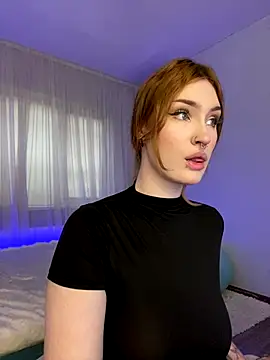  Chlo  e online show from October 5, 2025, 9:40 am