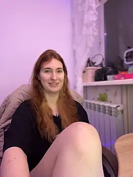  Chlo  e online show from November 23, 2025, 2:17 pm