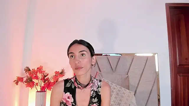 Nina Cavaali online show from February 24, 2025, 10:03 pm