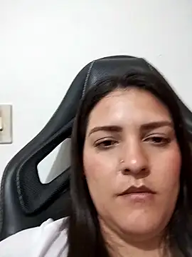 Mia Hampton online show from October 31, 2025, 1:39 am