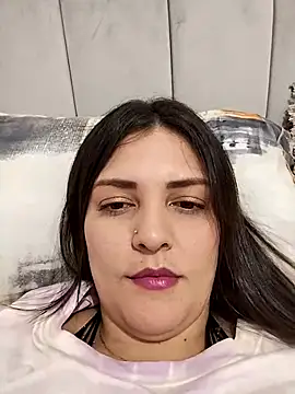 Mia Hampton online show from January 9, 2026, 9:16 pm