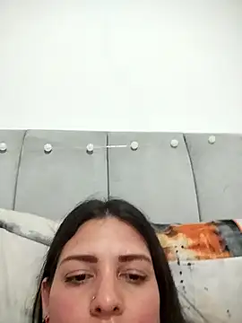 Mia Hampton online show from April 12, 2026, 10:26 pm