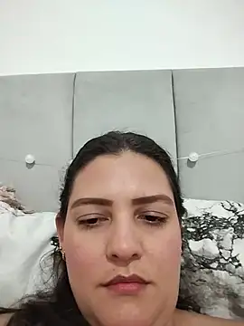 Mia Hampton online show from July 2, 2026, 9:43 pm