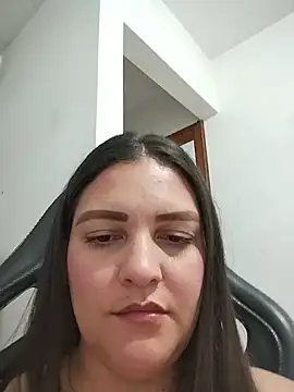 Mia Hampton online show from July 14, 2026, 10:37 pm