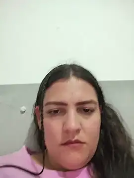 Mia Hampton online show from July 17, 2026, 11:42 pm