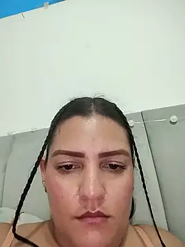 Mia Hampton online show from July 23, 2026, 1:58 am
